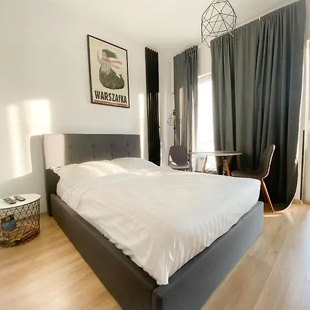 Апартаменты Bliska Wola Expo *